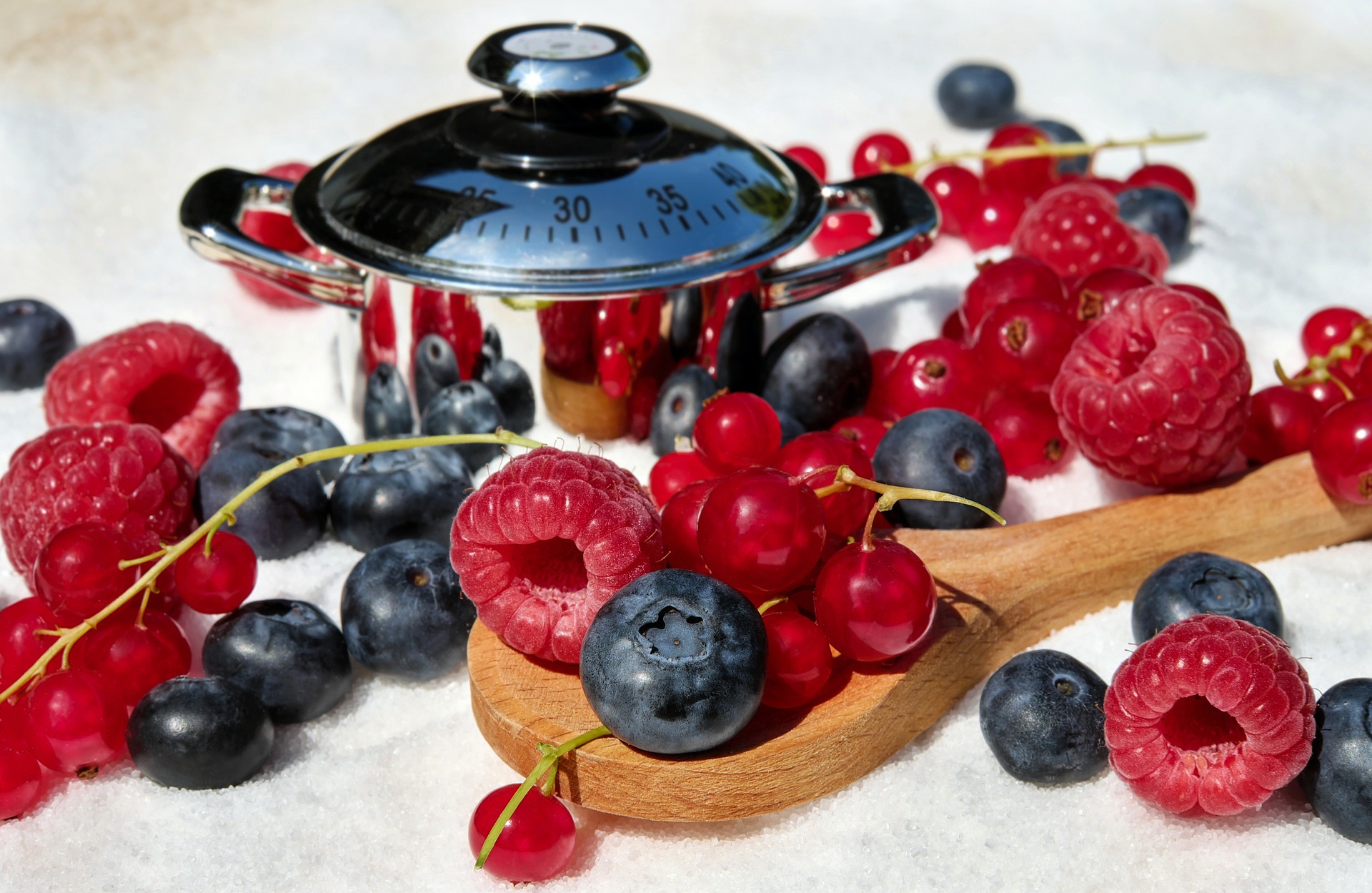  infoworldwise.com- Mixed Berries Health Benefits----mixed berries 